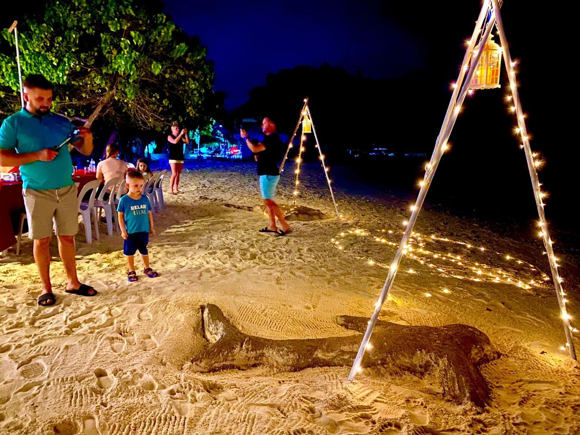 Viva Beach Maldives Hangnaameedhoo Exterior photo